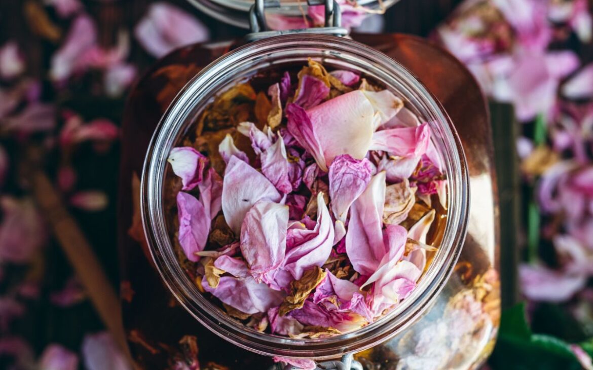 How To Make Rose Infused Honey