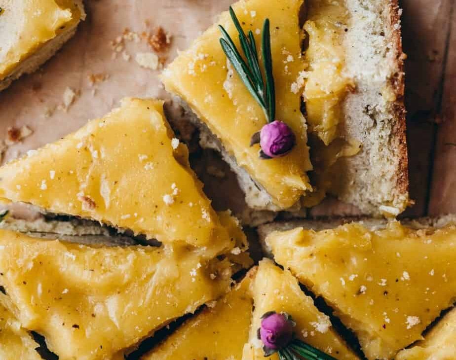 Lemon Rosemary Shortbread Bars