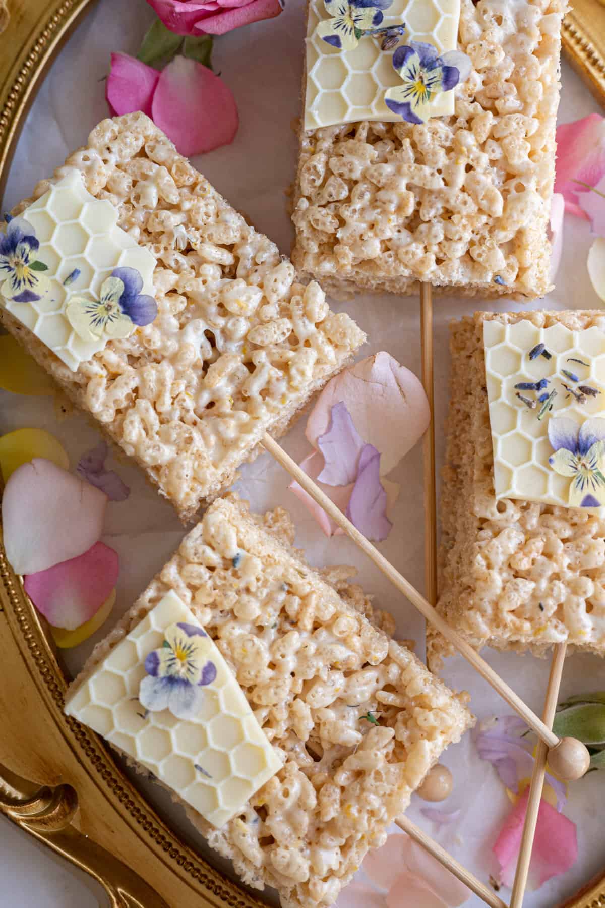 Rice Krispies Treats Flowers - Hallecake