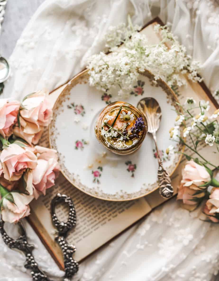 Elegant dessert with flowers